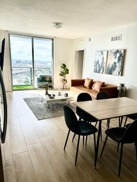 Sunset Bliss Loft Apartamento